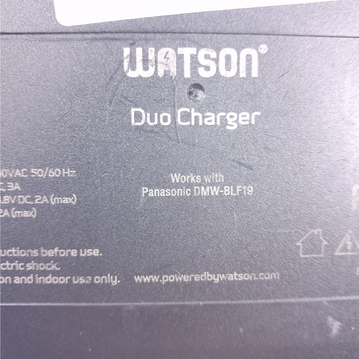 Watson Duo LCD Battery Charger with 2x DMW-BLF19 Plates for Panasonic GH4 GH5 G9