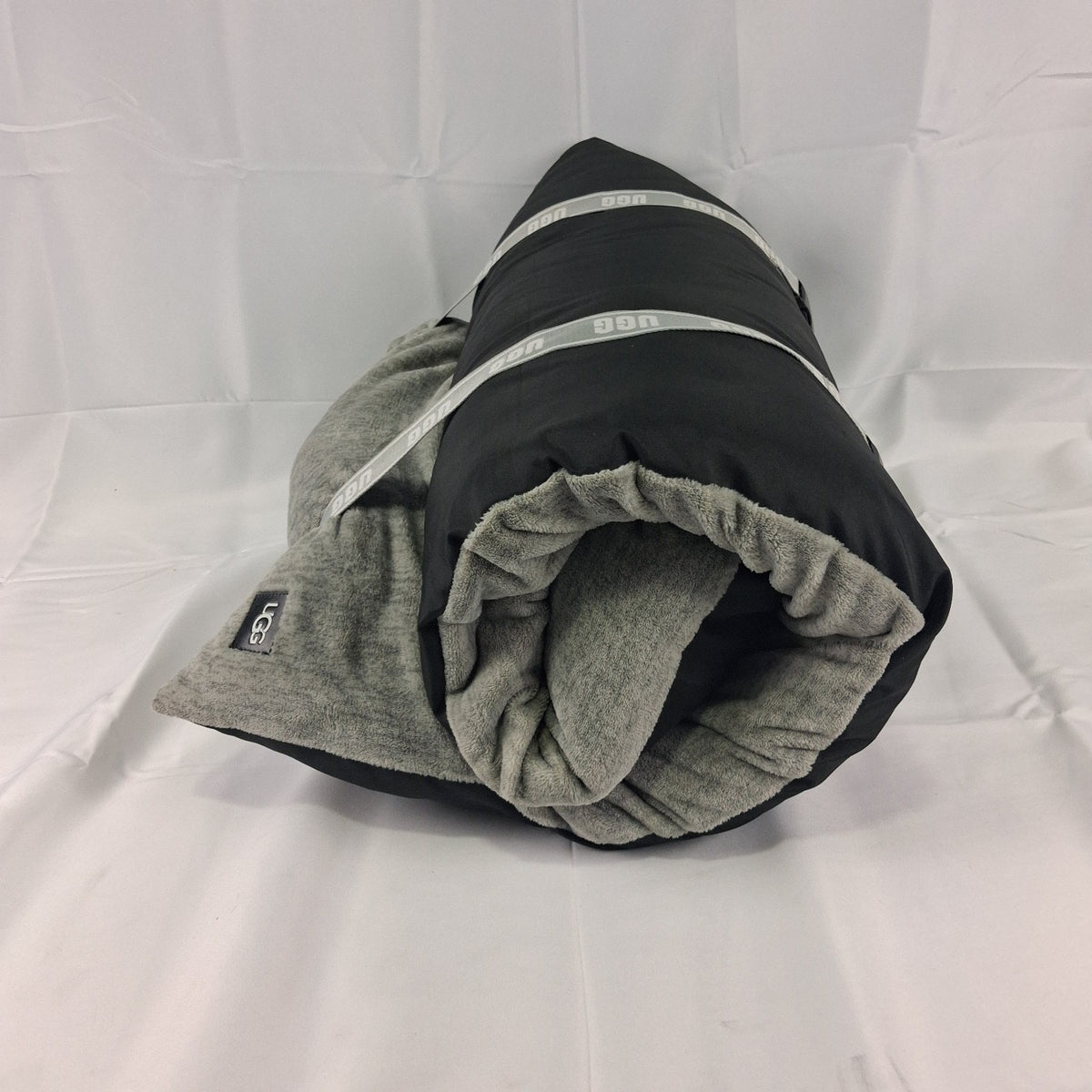 UGG Classic Sherpa Crash Pad (Corey model, sized 72x30) Grey, Kids Mat, Dog Bed