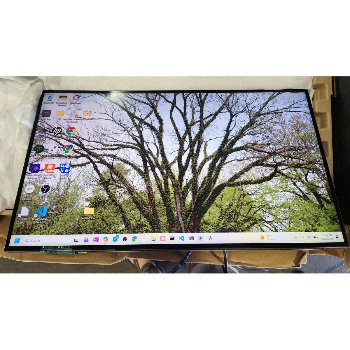 Dell UltraSharp 27" 4K UHD Thunderbolt Hub Monitor U2725QE - 120Hz IPS Black