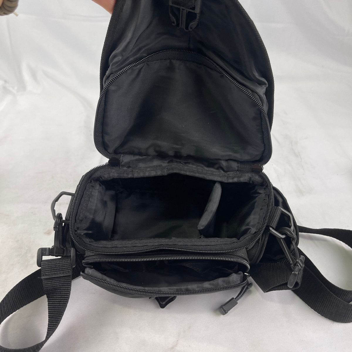 Tamrac Camera Bag Black Grey Padded Shoulder Strap DSLR Mirrorless Lens