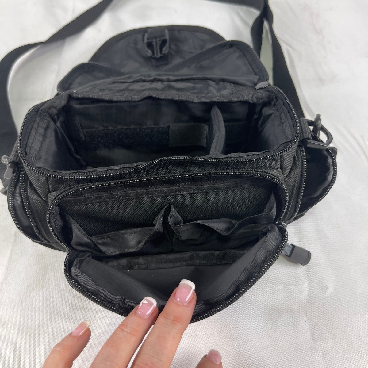 Tamrac Camera Bag Black Grey Padded Shoulder Strap DSLR Mirrorless Lens