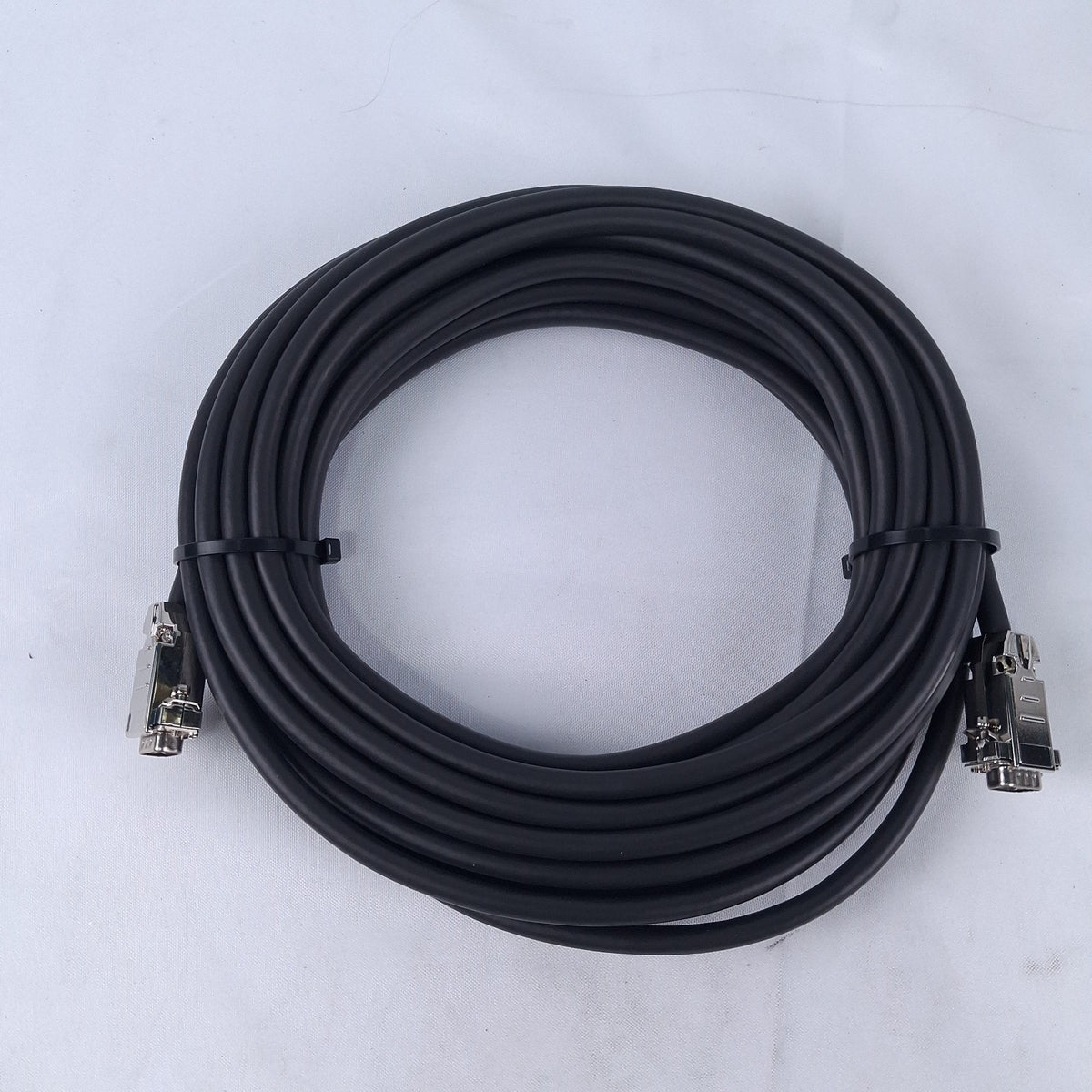 Extron 35ft VGA Cable Male to Male 10.6m Black 15Pin D-Sub Cable 26-238-16 Rev M