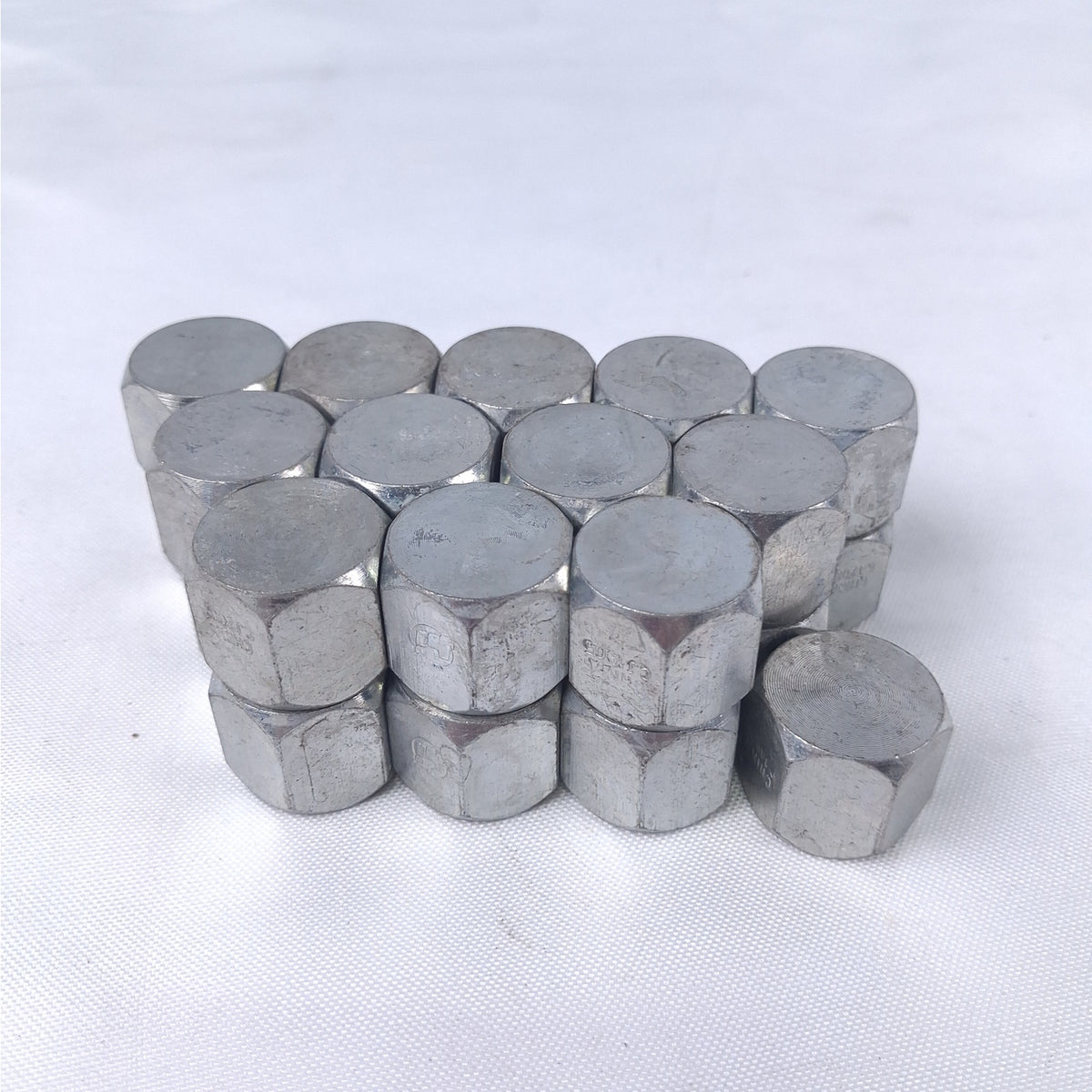 Lot of 25 Hydraulic Swivel Cap Nuts 5/8" ID 17.5mm 37 Flare JIC -10