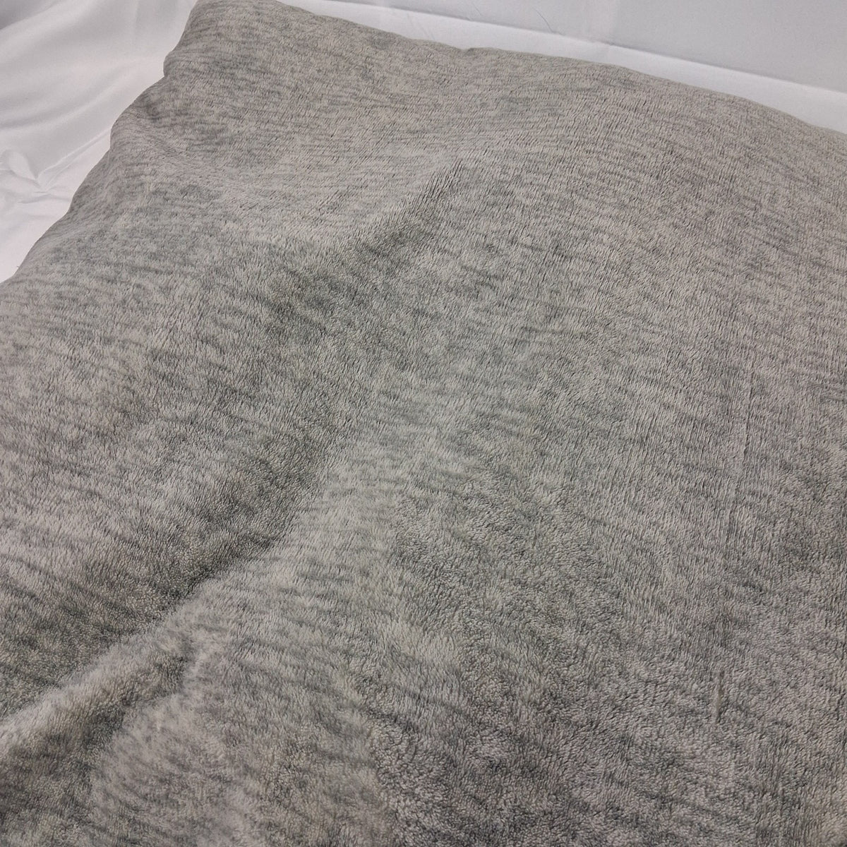 UGG Classic Sherpa Crash Pad (Corey model, sized 72x30) Grey, Kids Mat, Dog Bed