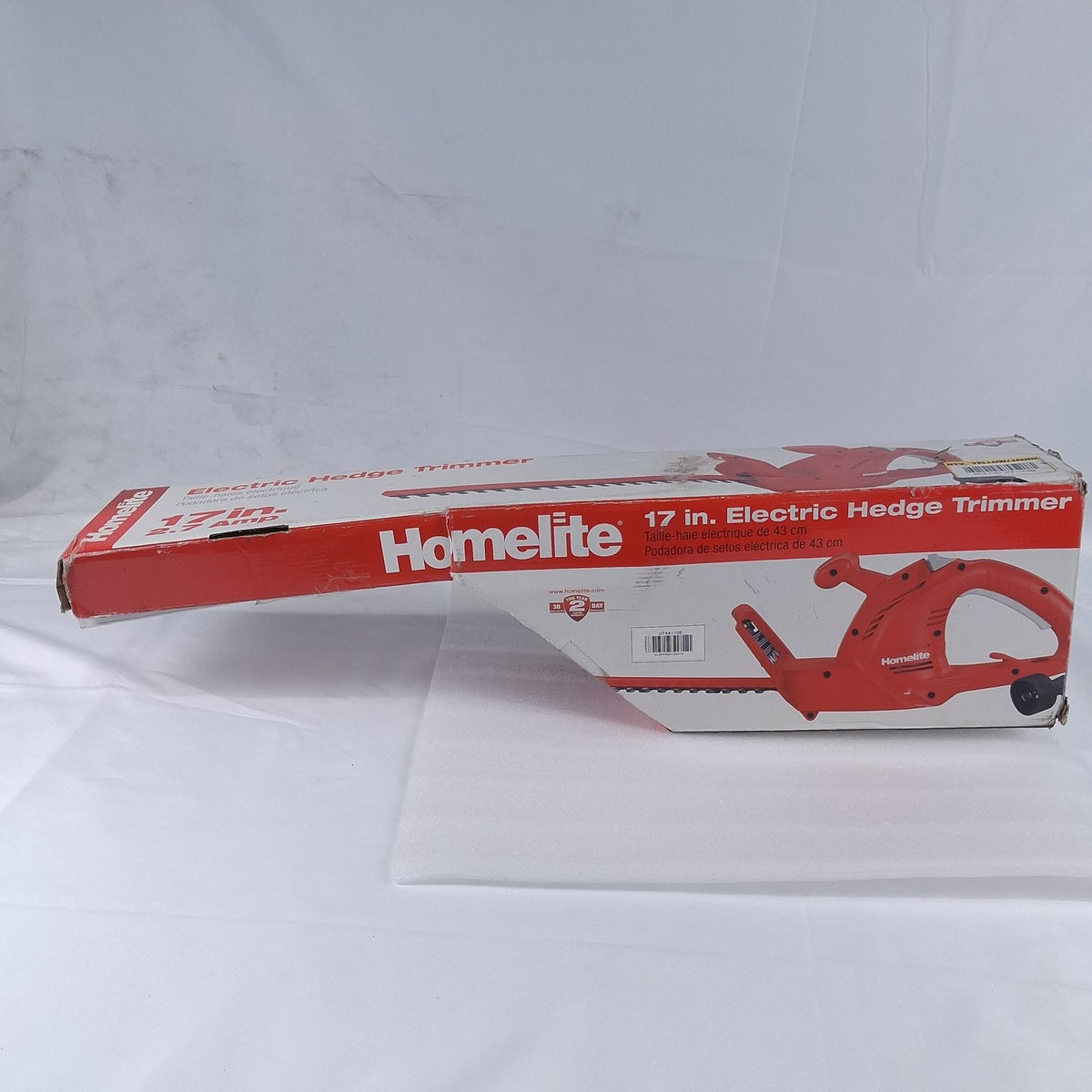 Homelite UT44109 17in 2.7A Electric Corded Hedge Trimmer Red Black