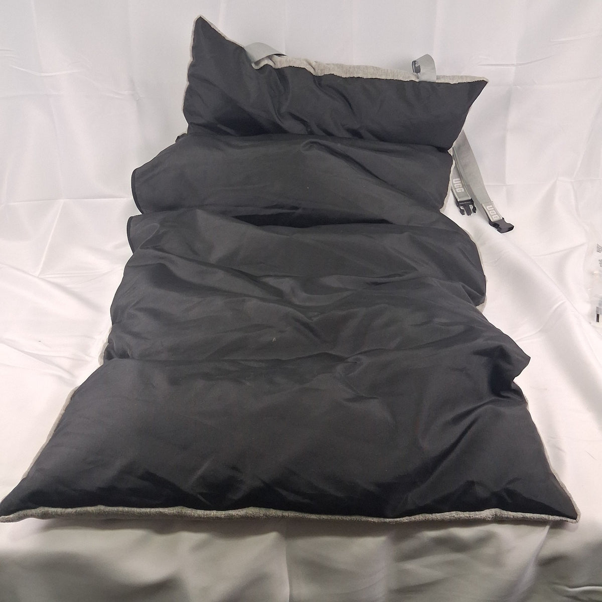 UGG Classic Sherpa Crash Pad (Corey model, sized 72x30) Grey, Kids Mat, Dog Bed
