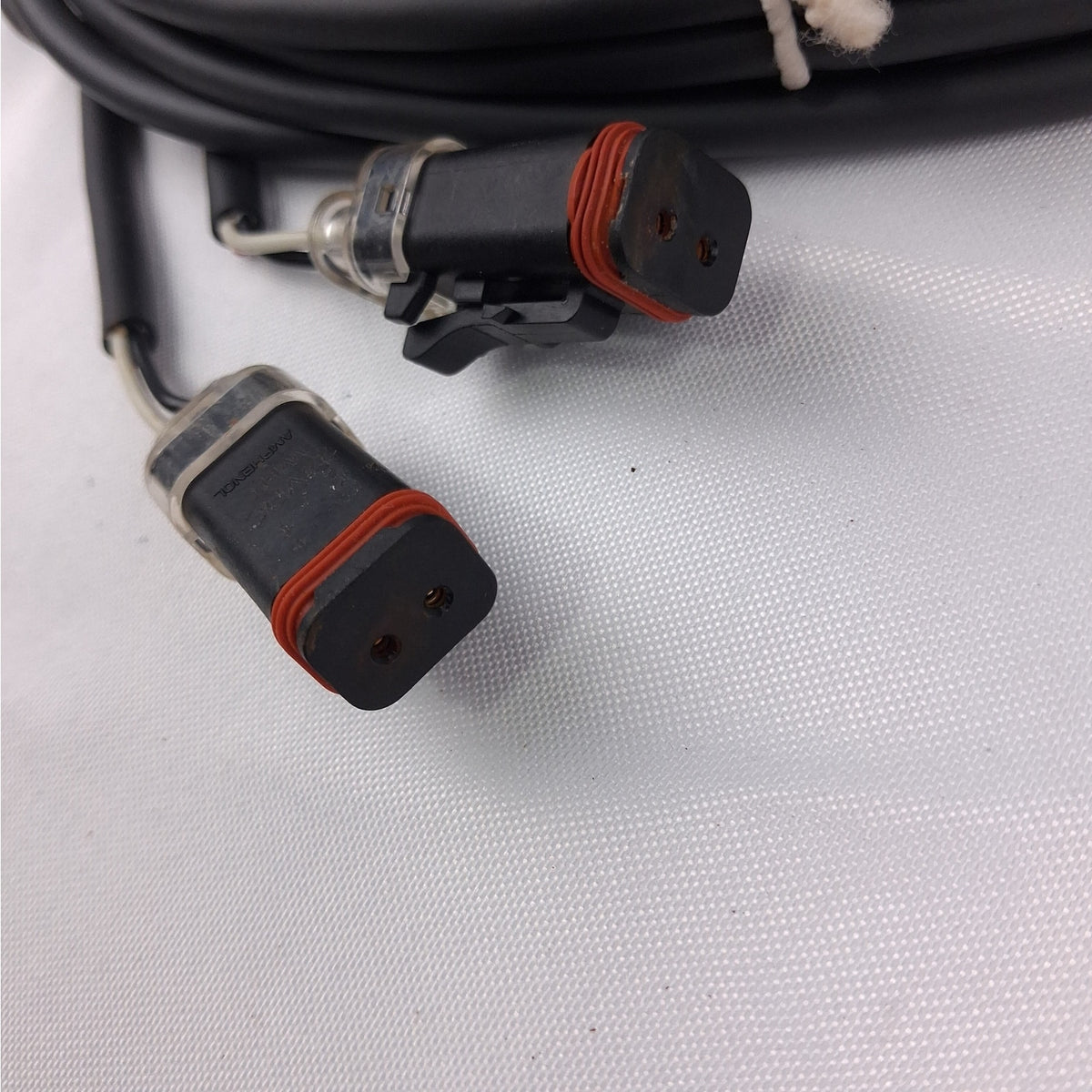 OEM 262653-03 Industrial Wiring Harness M12 to Dual 2-Pin Amphenol Plugs 6m